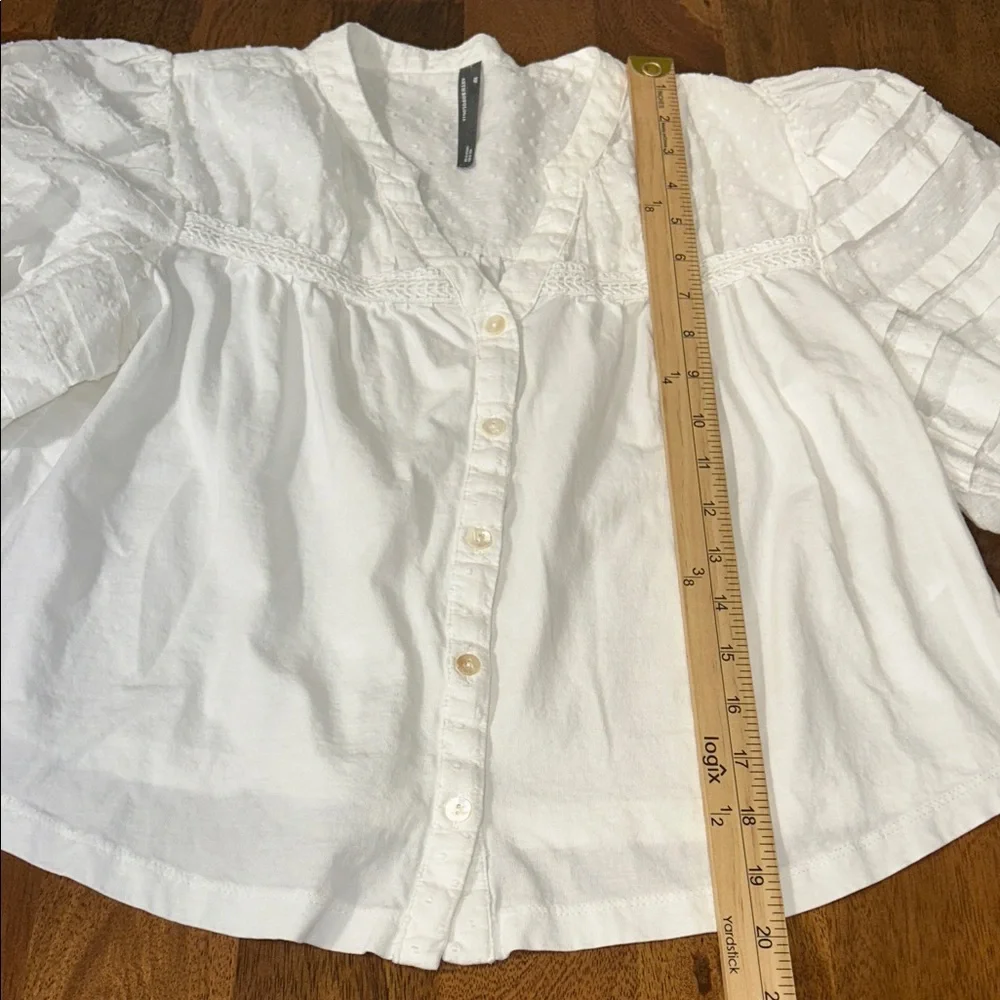 Anthropologie puff-sleeve swing dot White Textured Blouse